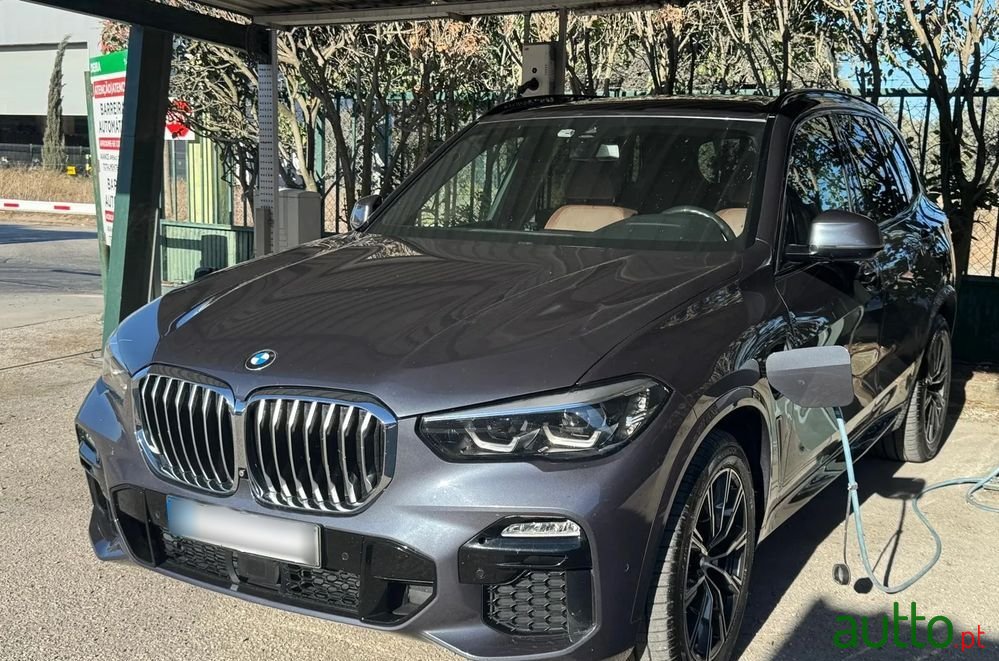2020' BMW Série X 45 E Xdrive photo #5