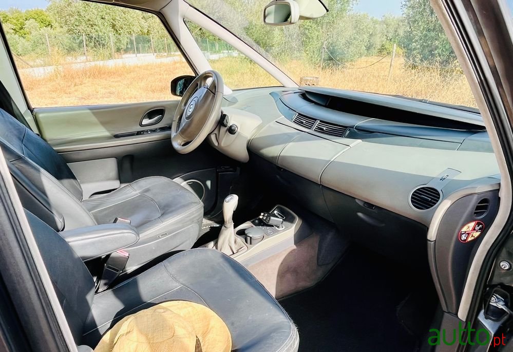 2004' Renault Grand Espace photo #5