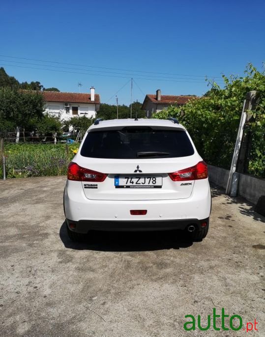 2016' Mitsubishi ASX photo #5