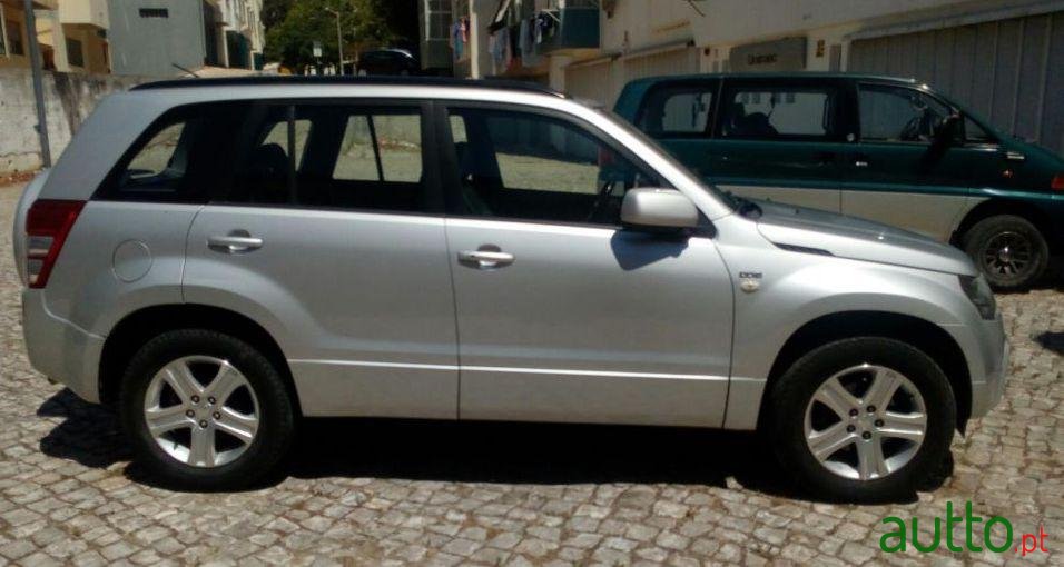 2007' Suzuki Grand Vitara photo #3