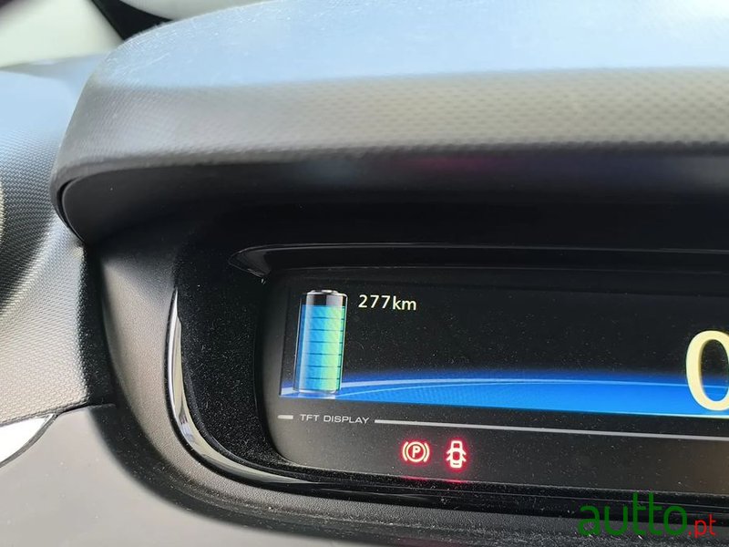 2017' Renault Zoe (C/ Bateria) Bose 40 photo #3