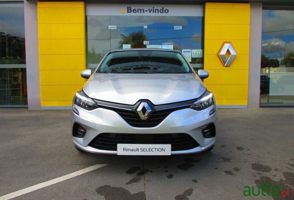 2021' Renault Clio photo #2