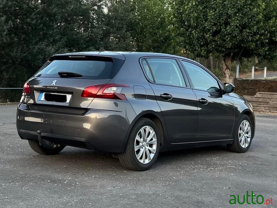 2017' Peugeot 308 photo #3