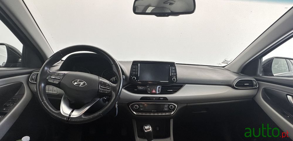 2017' Hyundai i30 photo #4