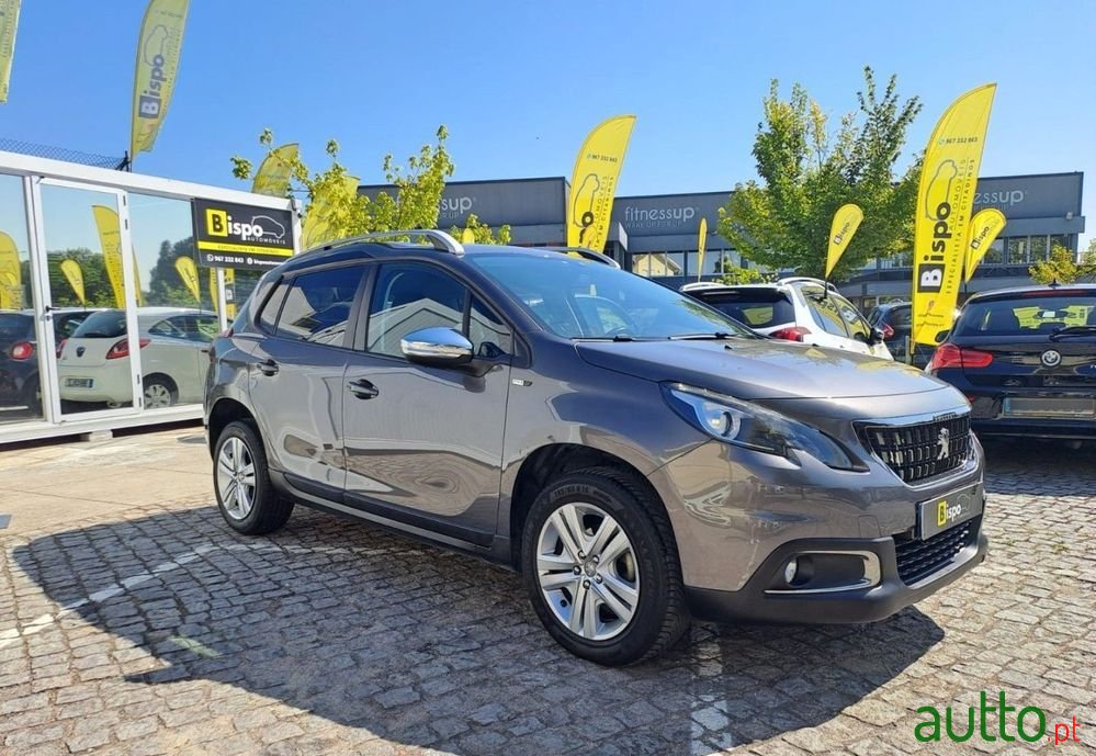 2017' Peugeot 2008 1.6 Bluehdi Style photo #3