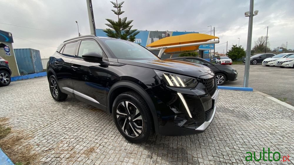 2021' Peugeot 2008 1.2 Puretech Gt photo #5