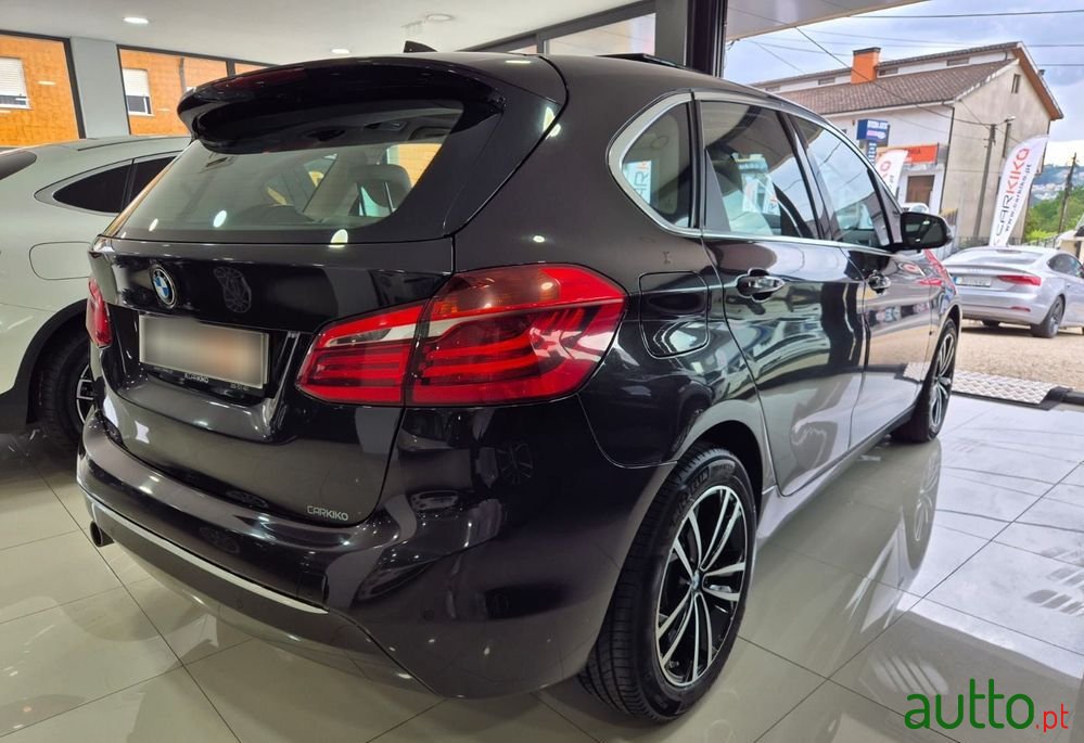 2015' BMW Série 2 D Line Luxury photo #5