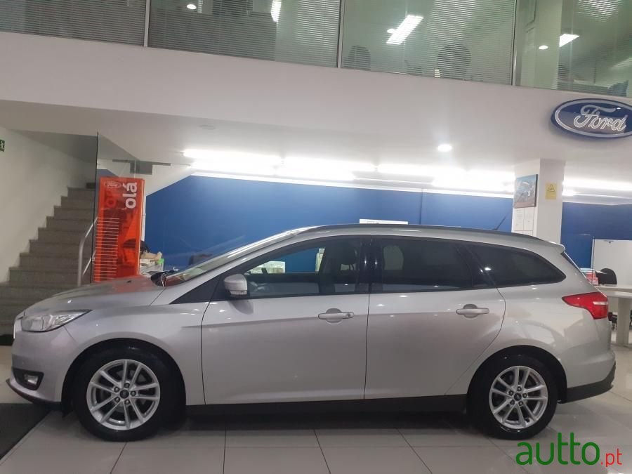 2016' Ford Focus Sw photo #6