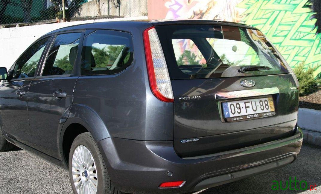 2008' Ford Focus Sw photo #4