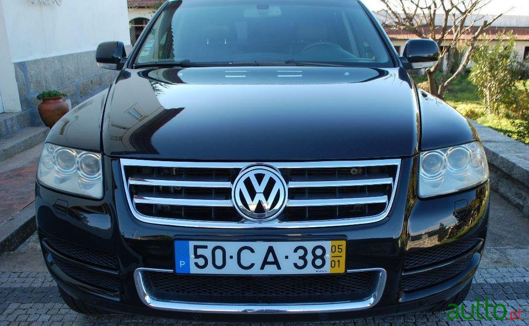 2005' Volkswagen Touareg V10 Tdi photo #2