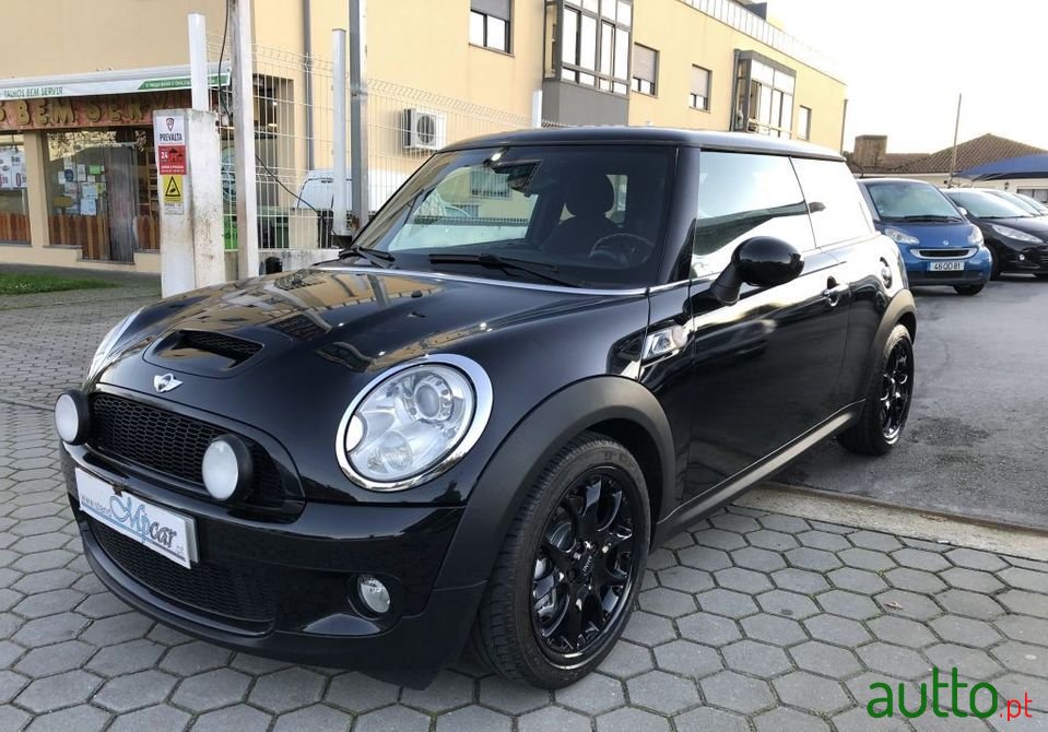 2009' MINI Cooper photo #1