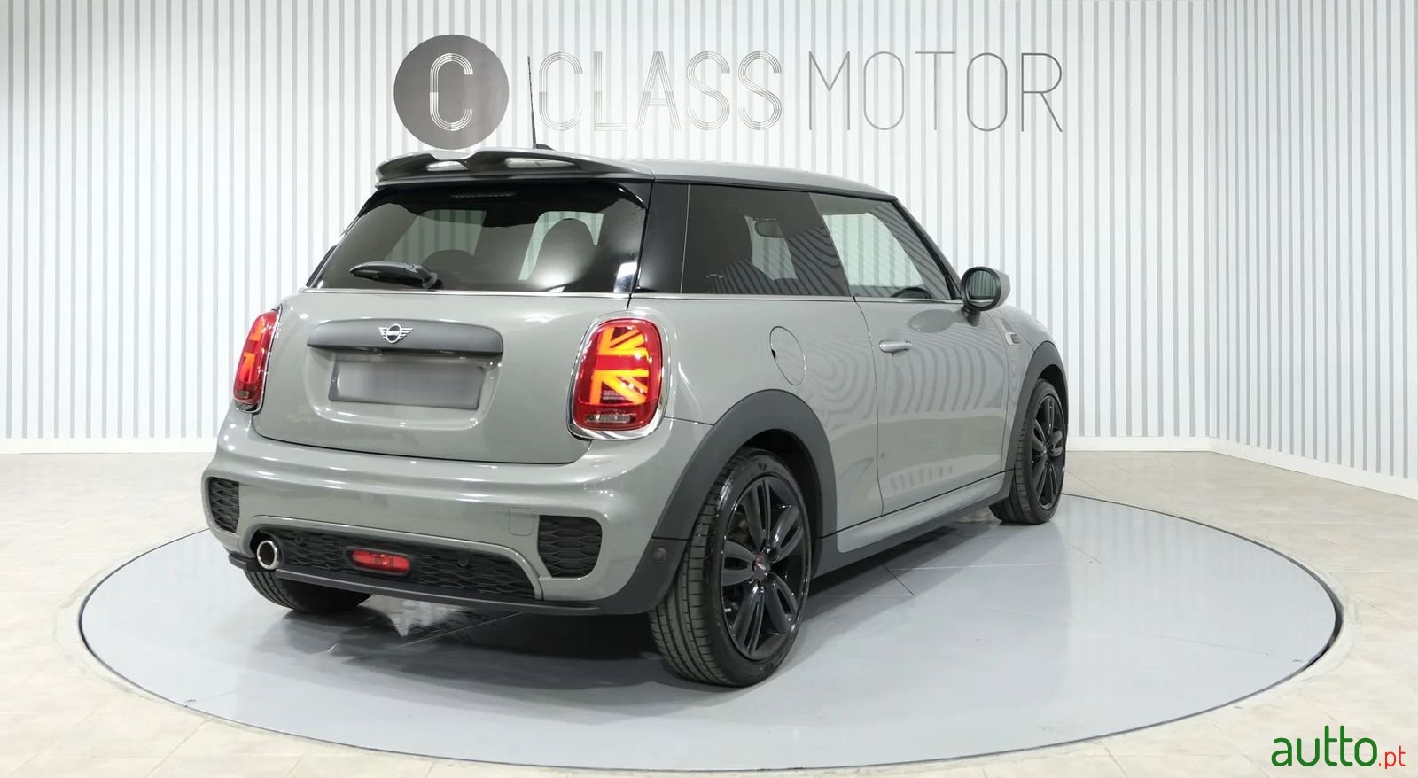 2020' MINI One photo #5