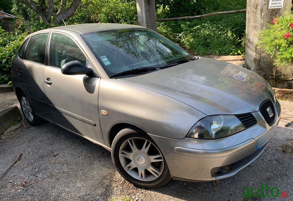 2005' SEAT Ibiza photo #1