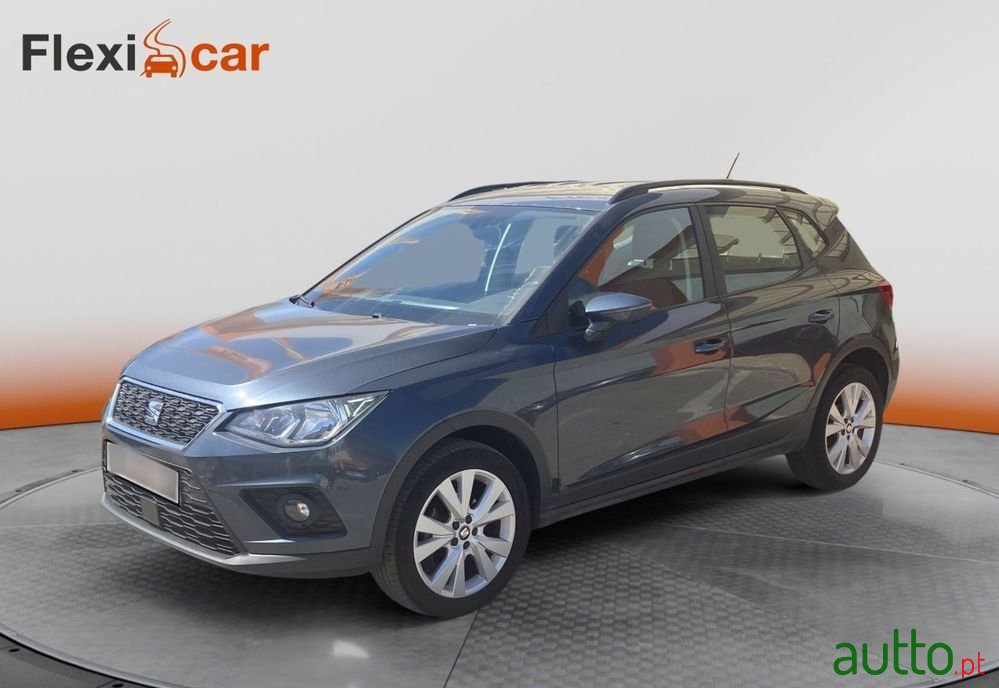 2019' SEAT Arona photo #4