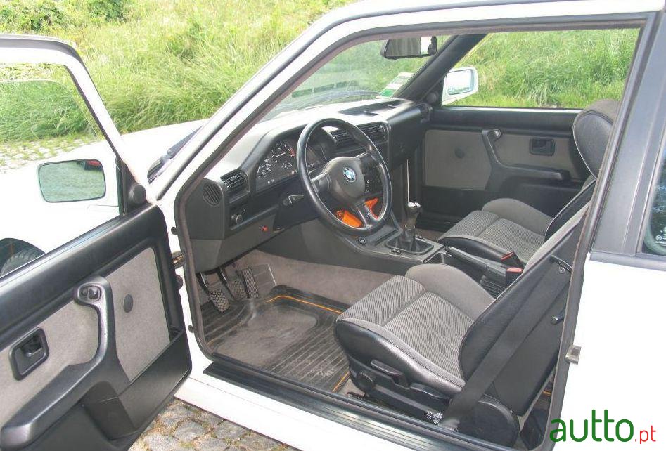 1992' BMW 320 Is E30 photo #2