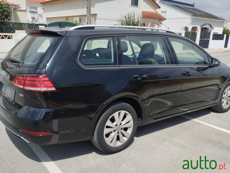 2018' Volkswagen Golf Variant photo #5