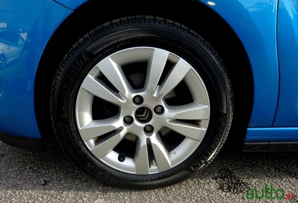 2013' Citroen DS3 photo #6