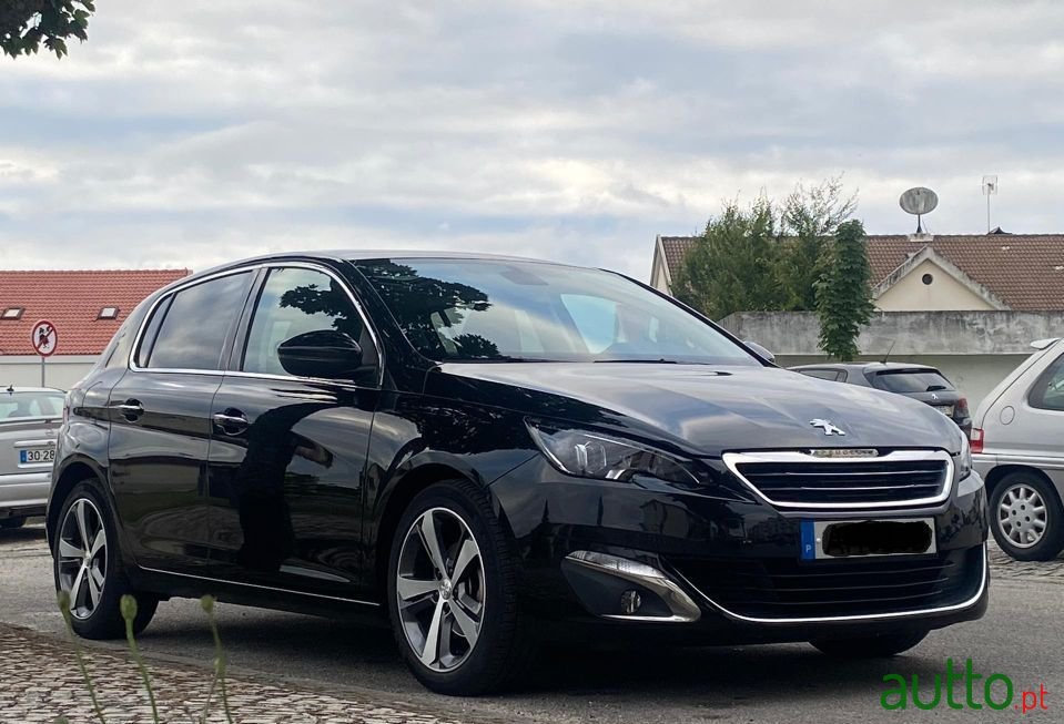 2016' Peugeot 308 photo #2