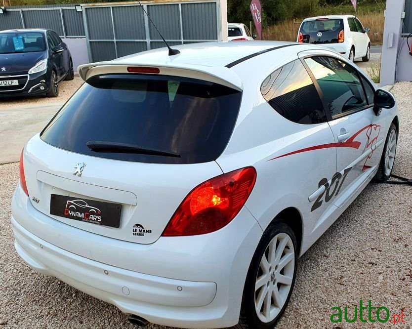 2010' Peugeot 207 photo #5