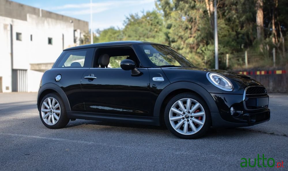 2015' MINI Cooper S 3 Portas photo #4