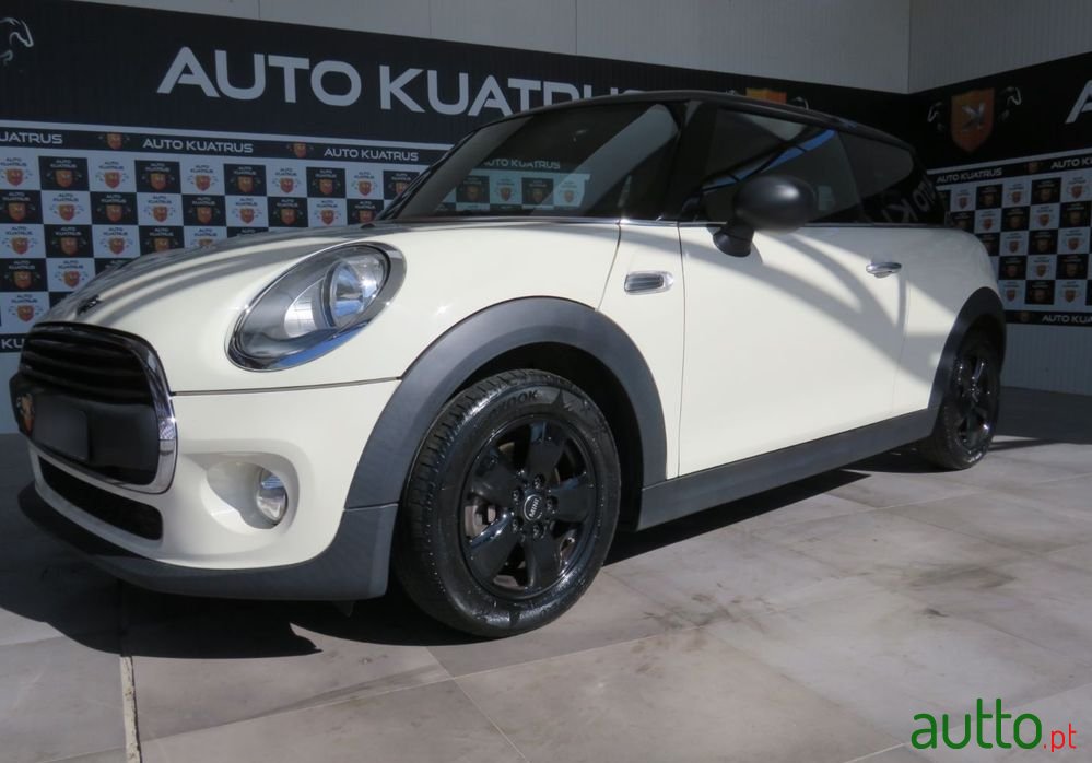 2015' MINI One photo #2