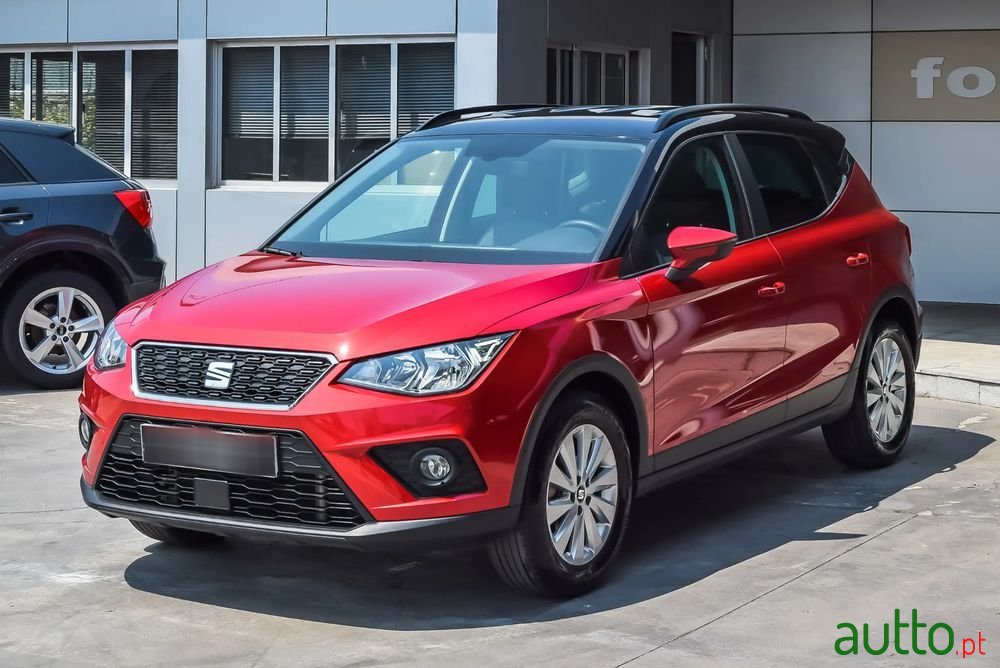 2021' SEAT Arona 1.0 Tsi Style Dsg photo #4