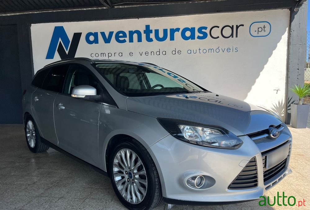 2013' Ford Focus Sw photo #1