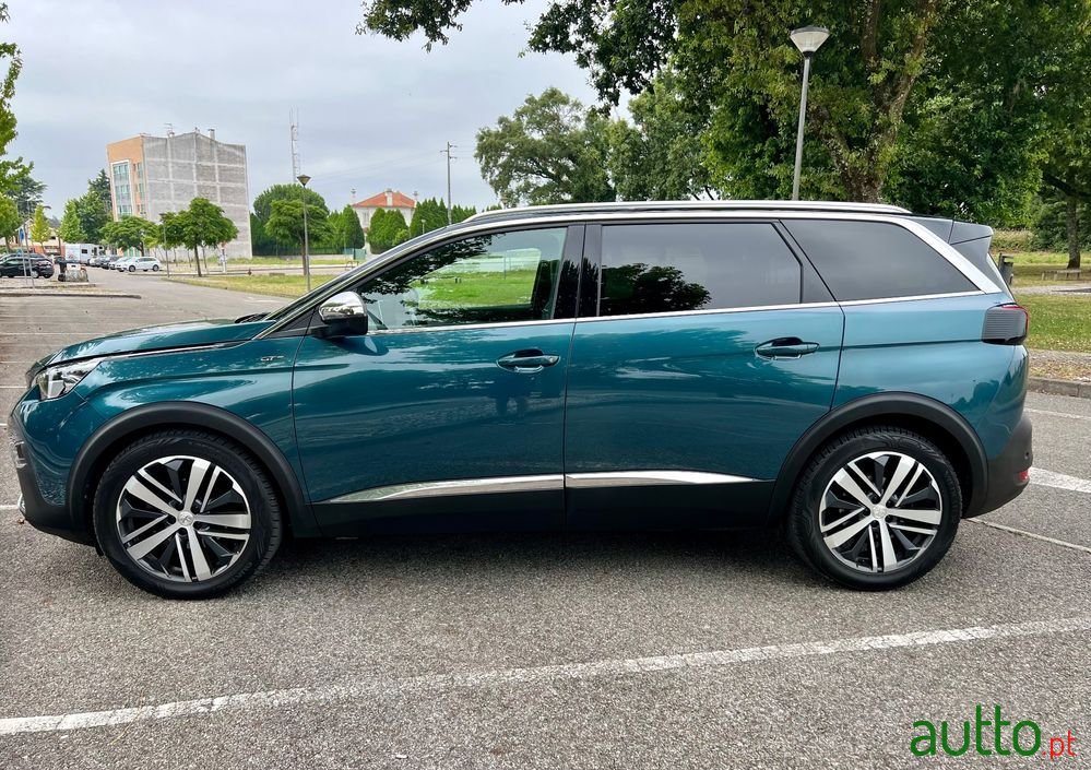 2017' Peugeot 5008 photo #5