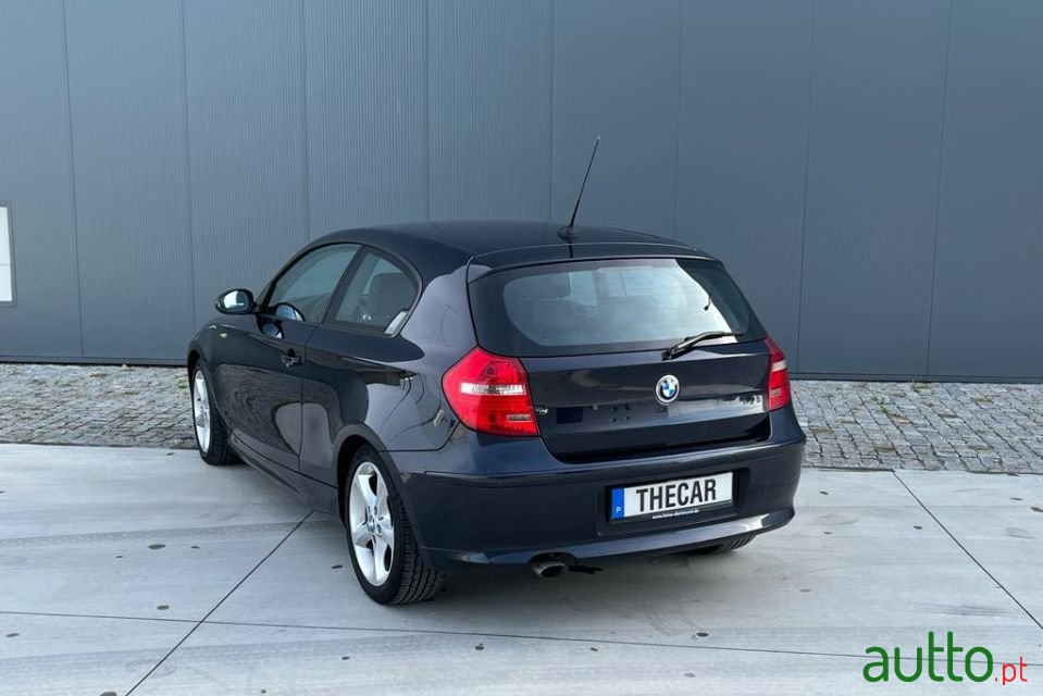 2009' BMW 118 photo #4