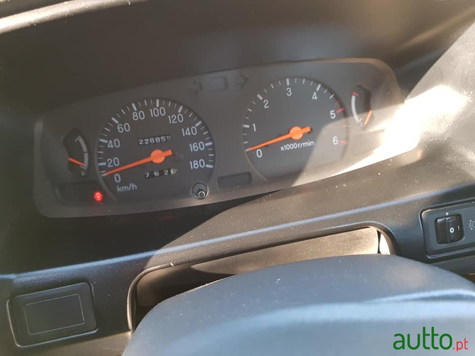 2001' Mitsubishi L200 TURBO photo #5