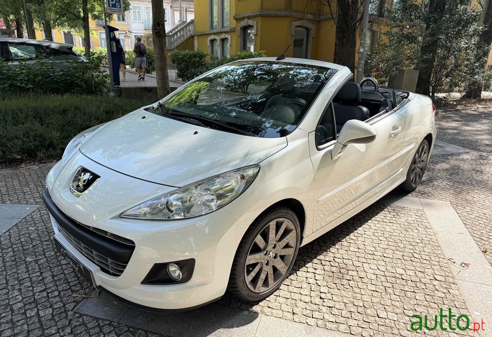 2009' Peugeot 207 150 Thp Sport photo #1
