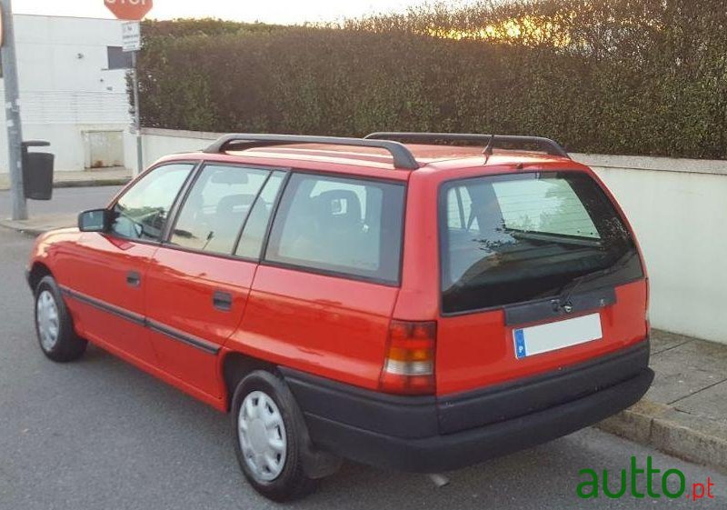 1993' Opel Astra-Caravan 1.7 D Gl 1 Dono photo #1