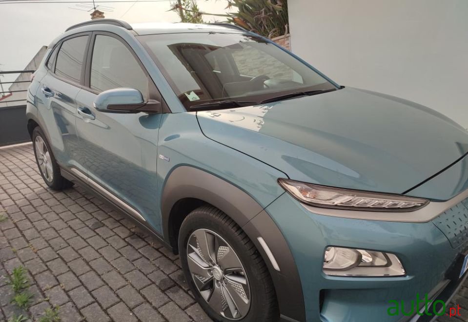 2020' Hyundai Kauai photo #1