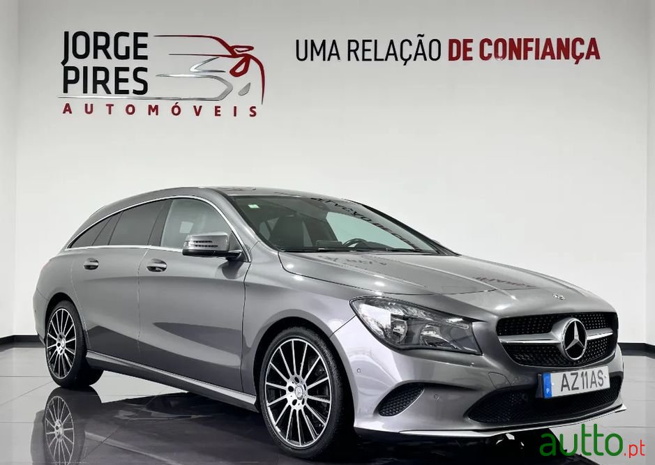2017' Mercedes-Benz Cla-180 photo #2