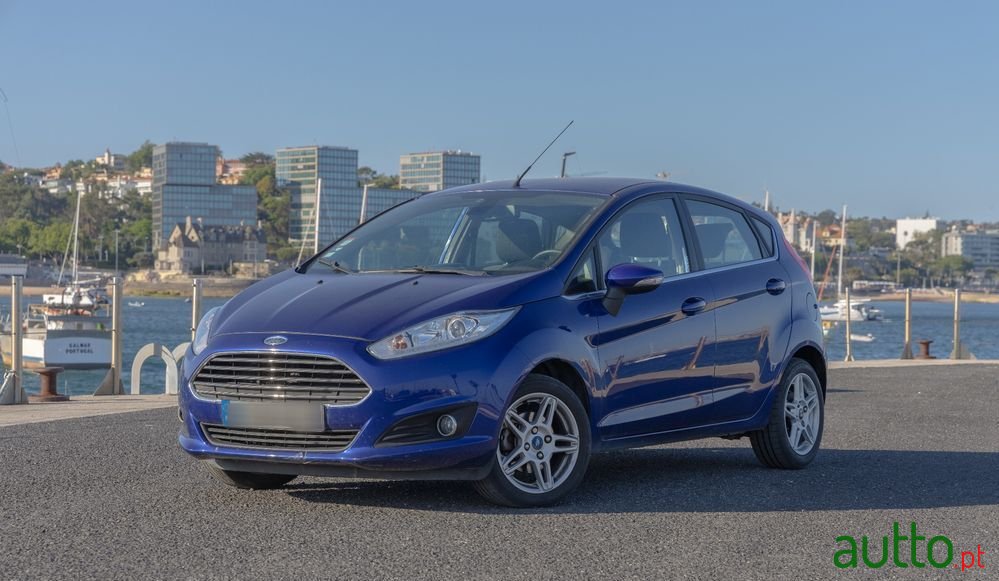 2014' Ford Fiesta photo #1