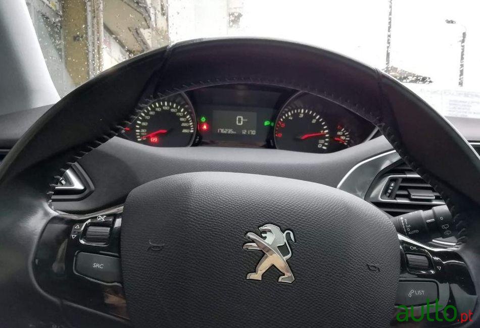 2015' Peugeot 308 Sw photo #1