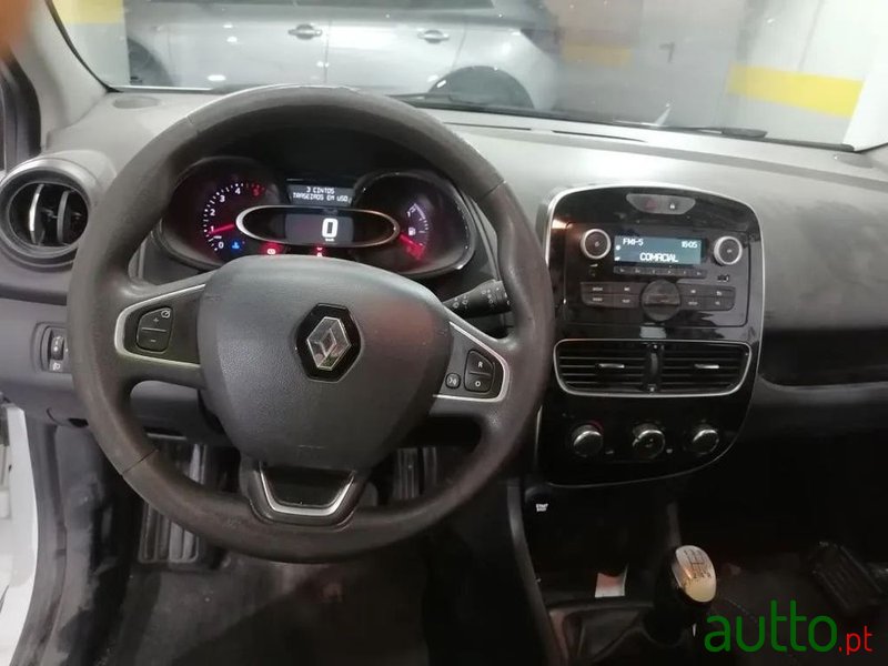 2016' Renault Clio 1.5 Dci Zen photo #2