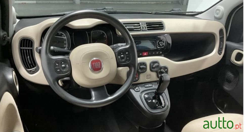 2014' Fiat Panda photo #3