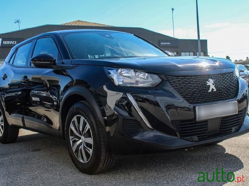 2023' Peugeot 2008 photo #1