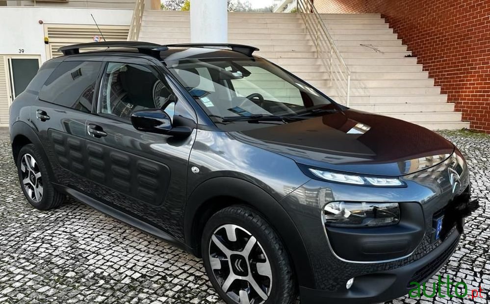 2016' Citroen C4 Cactus photo #3