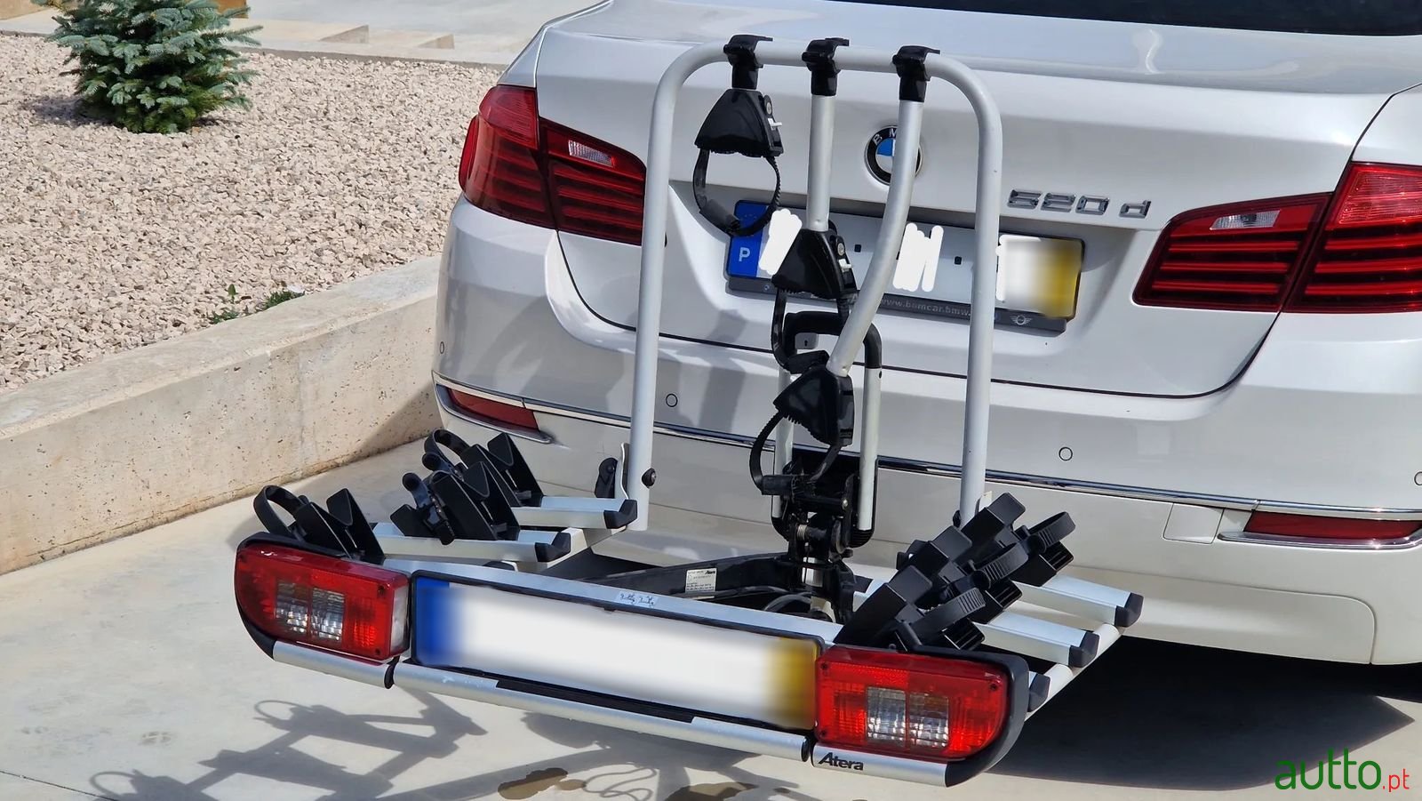 2015' BMW 520 photo #1