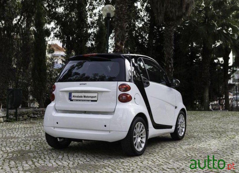 2011' Smart Fortwo 0.8 Cdi Passion 54 photo #2