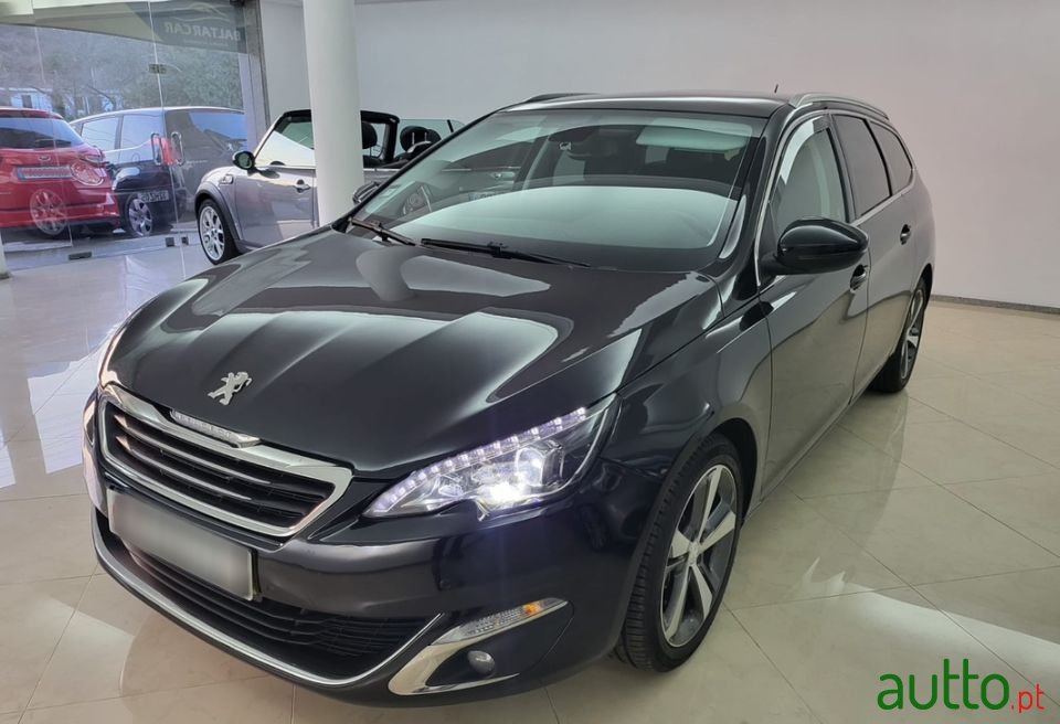 2015' Peugeot 308 Sw photo #1