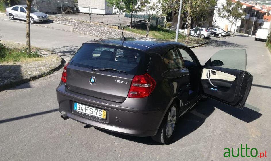 2008' BMW 120 D photo #1