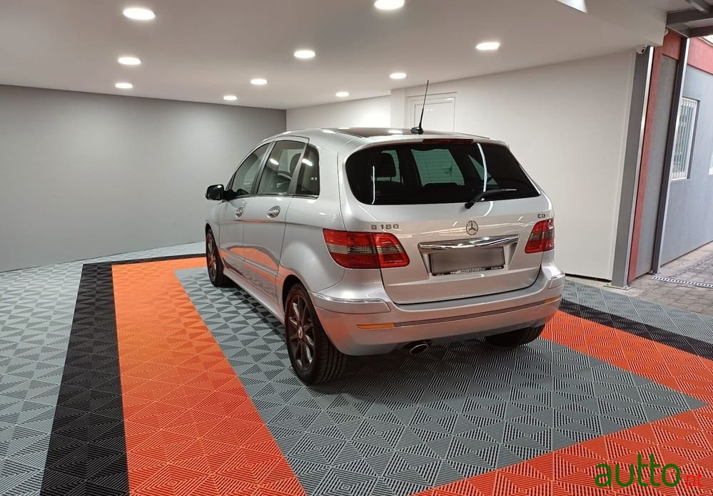 2011' Mercedes-Benz Classe B Cdi photo #6