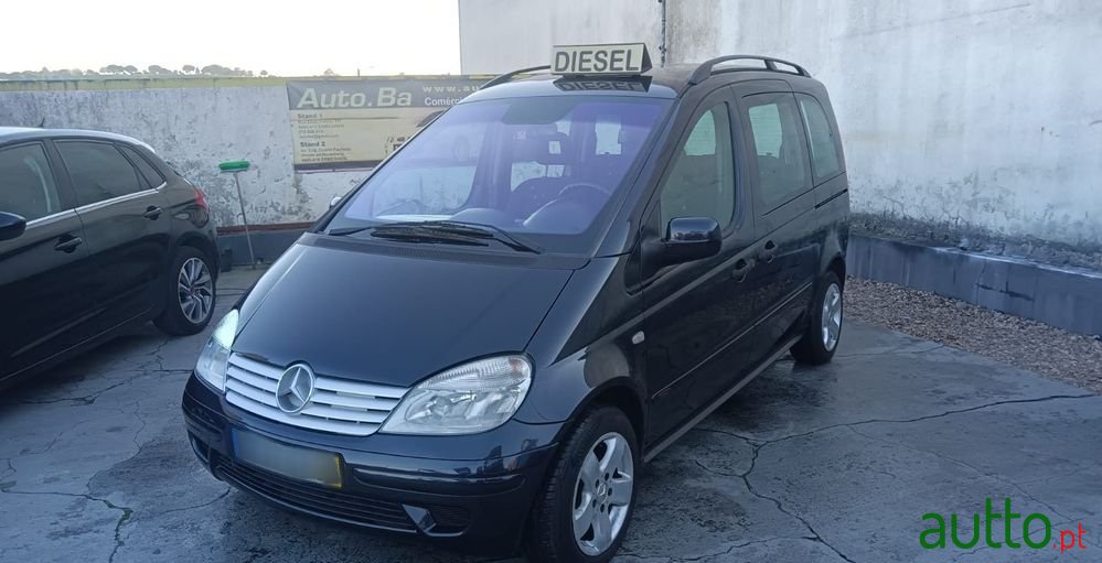 2003' Mercedes-Benz Vaneo photo #1