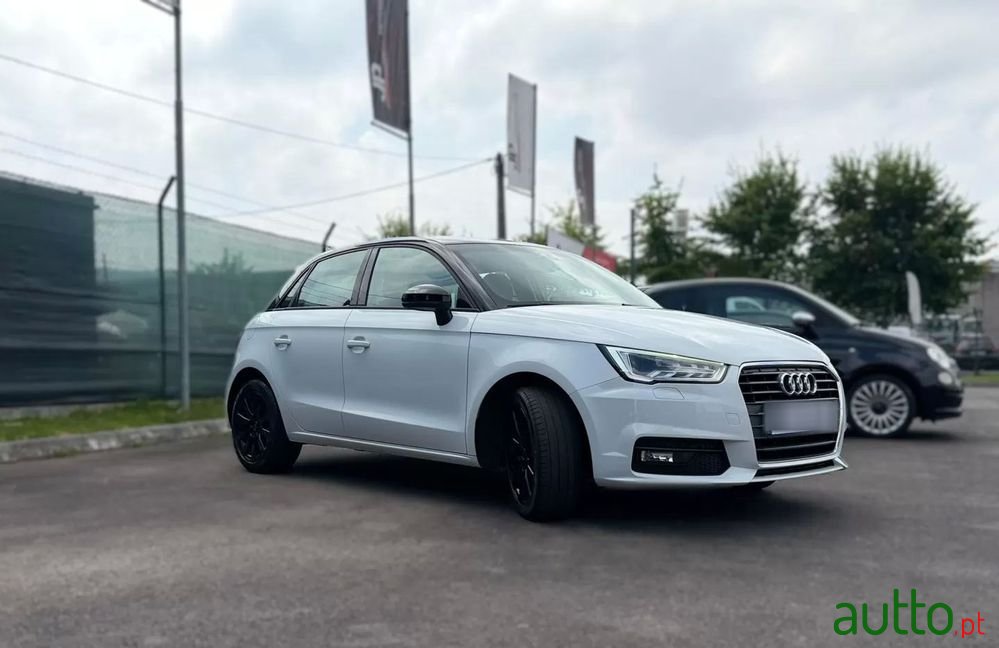 2016' Audi A1 Sportback photo #4