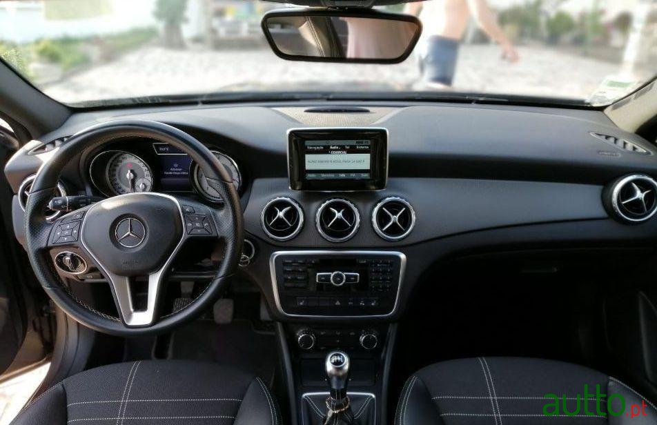 2014' Mercedes-Benz Gla-200 photo #4