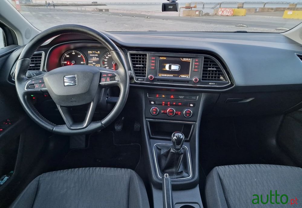 2014' SEAT Leon St photo #5