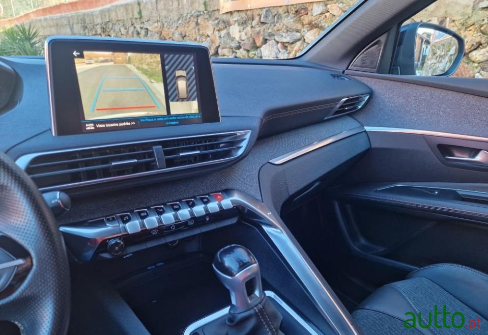 2018' Peugeot 3008 photo #5
